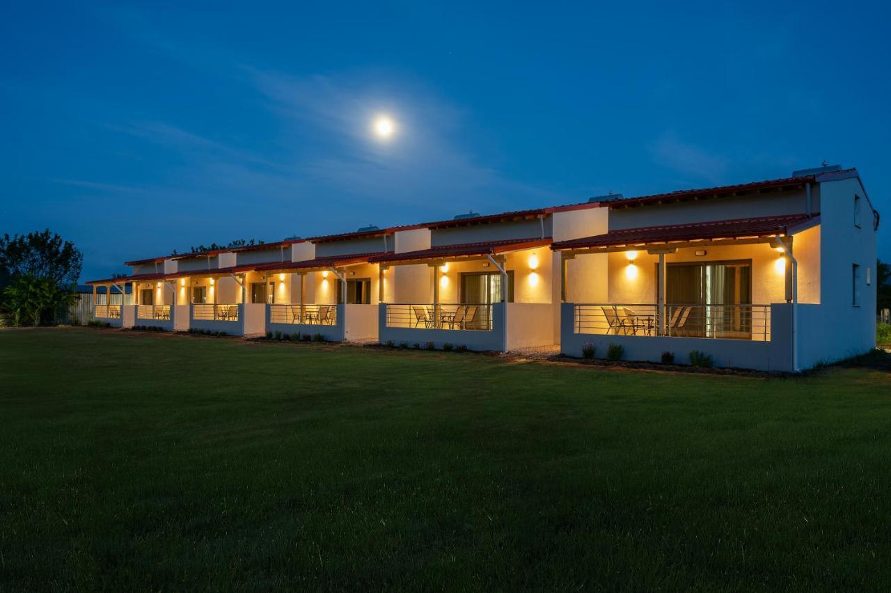 Sikia Village Houses Bagian luar foto